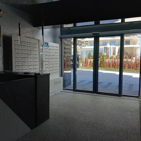 Joe Studio Apartment Mamaia Exterior photo